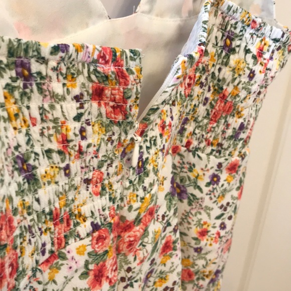 🔥Forever 21 Cute Floral Romper - Picture 3 of 4